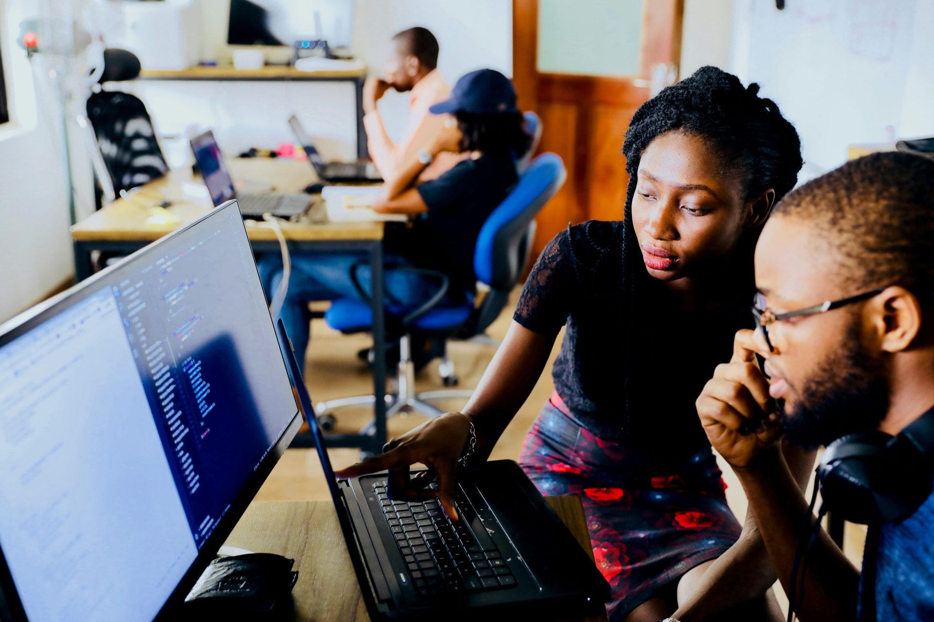 desola-lanre-ologun-igur1ix0mqm-unsplash